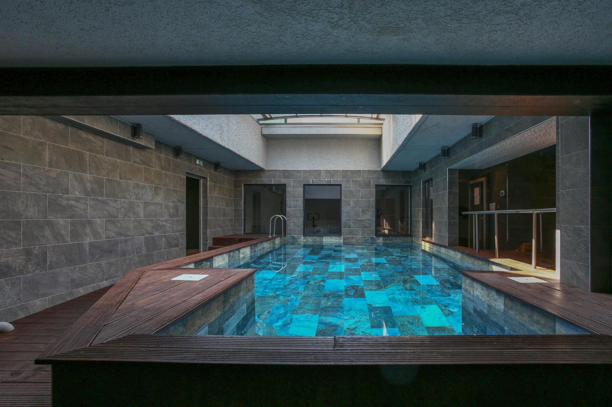 Hotel Brise De Mer - Piscine Interieure & Exterieure Saint-Raphaël Exterior foto
